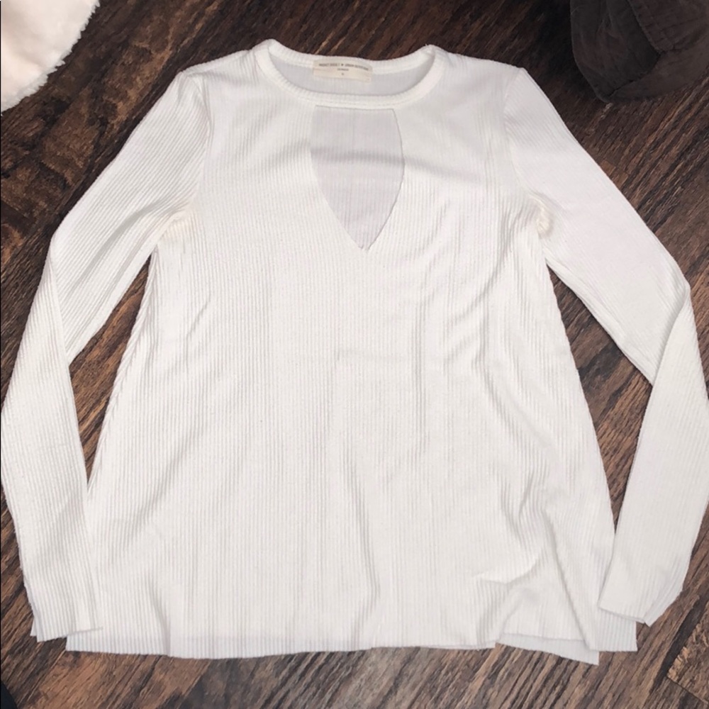 Keyhole Top